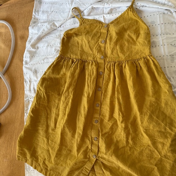 Not perfect linen Sarah button down - Picture 3 of 7